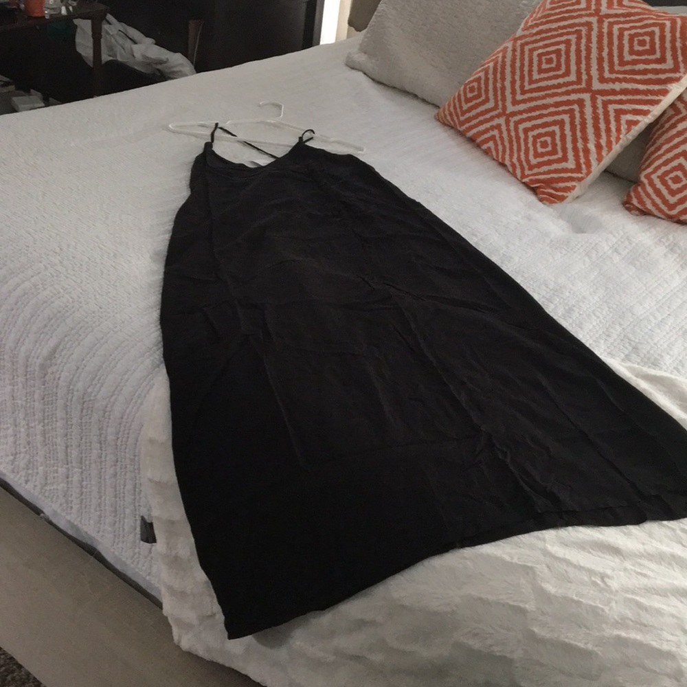Black Old Navy sundress- NWT